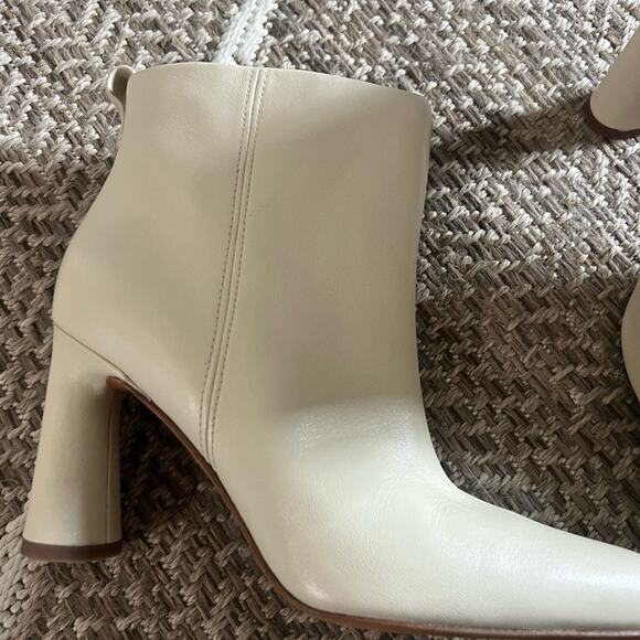 Vince Hillside High Heel Ankle Boot - Picture 7 of 9